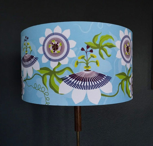 Passiflora lampshade