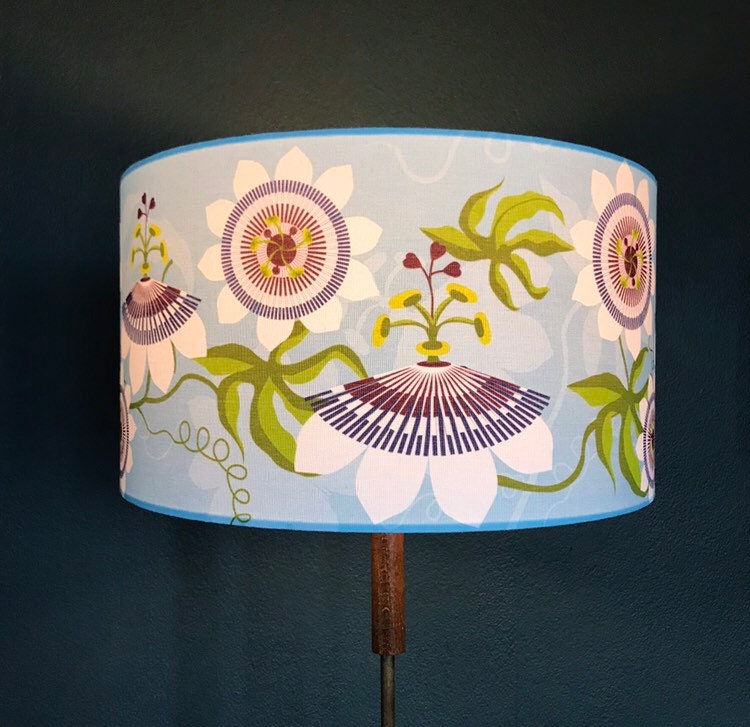 Passiflora lampshade